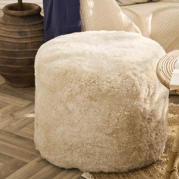 Ib Laursen lamb fur pouf cream white boucle trend